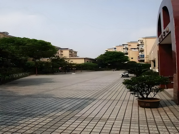 谁能办理深圳入户_比不过刘亦菲杨幂，赵丽颖在电影圈处处尴尬 圈处处尴尬没有里面气垫根本